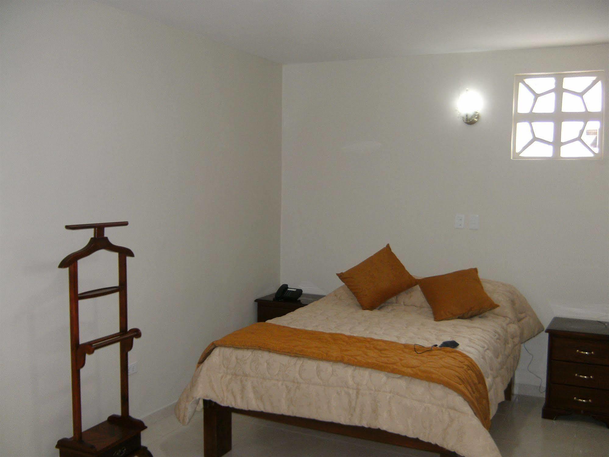 Hostal Fevilamir Ibarra Exterior foto